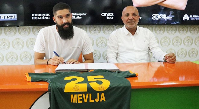 Aytemiz Alanyaspor'a Sloven stoper