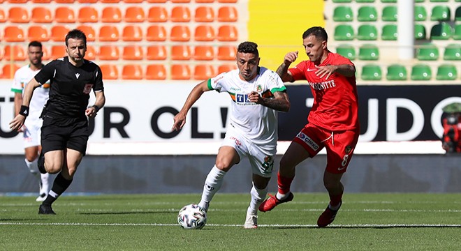 Aytemiz Alanyaspor'da gollerin çoğu 'ortadan'