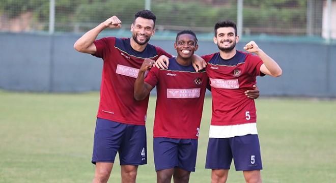 Aytemiz Alanyaspor evindeki son maçta Erzurumspor'u ağırlayacak