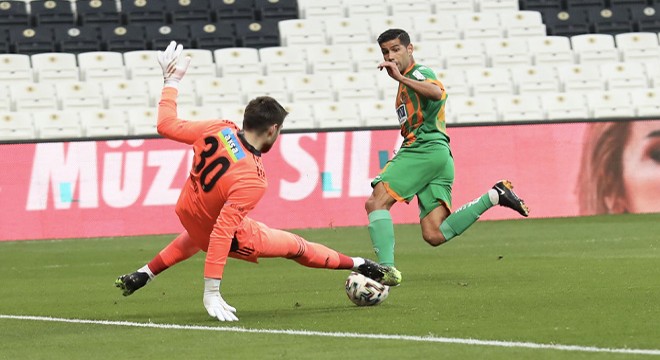 Aytemiz Alanyaspor'un üzerinde kara bulutlar dolaşıyor