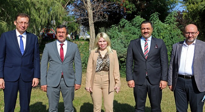 BAÜB'ün ilk yüz yüze toplantısı AÜ'de yapıldı