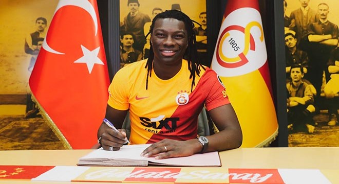 Bafetimbi Gomis yeniden Galatasaray'da