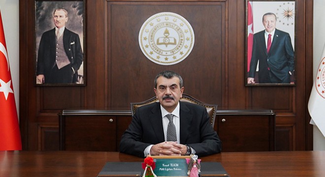 Bakan Tekin'den 'Öğretmenler Günü' mesajı