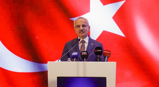 Bakan Uraloğlu: 250 milyon hava yolu yolcusu öngörüyoruz