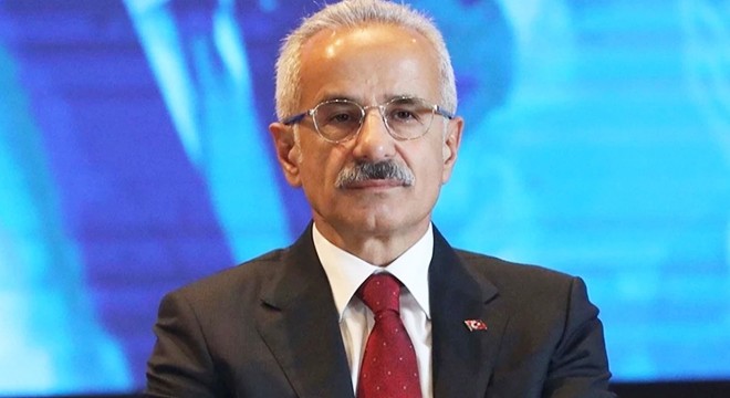 Bakan Uraloğlu: Hürmüz'deki 8 gemimiz için çalışma yürütüyoruz
