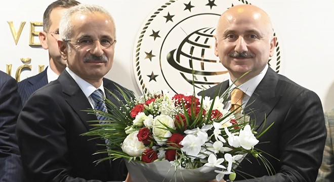 Bakan Uraloğlu, Karaismailoğlu'ndan görevi devraldı