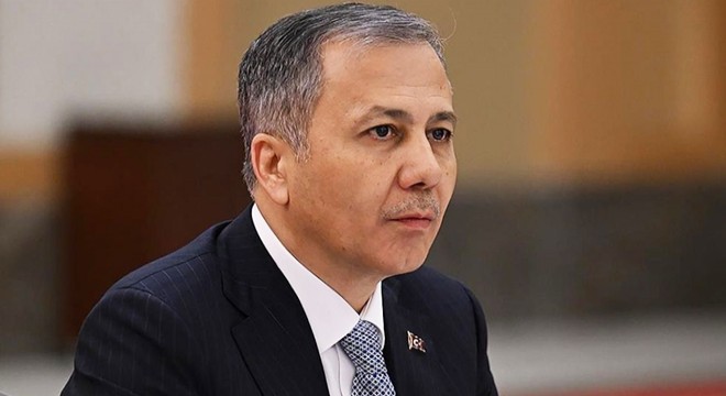 Bakan Yerlikaya'dan, bayram tatilinde trafiğe çıkacaklara uyarı