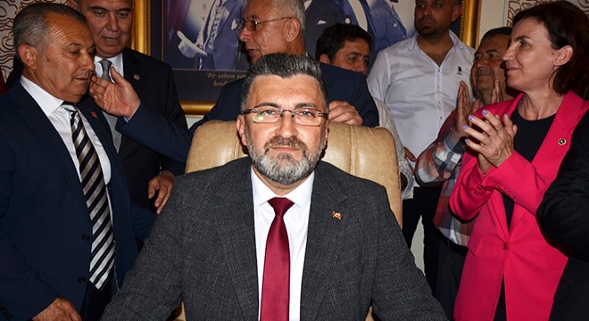 Başkan Kumbul görevi devraldı