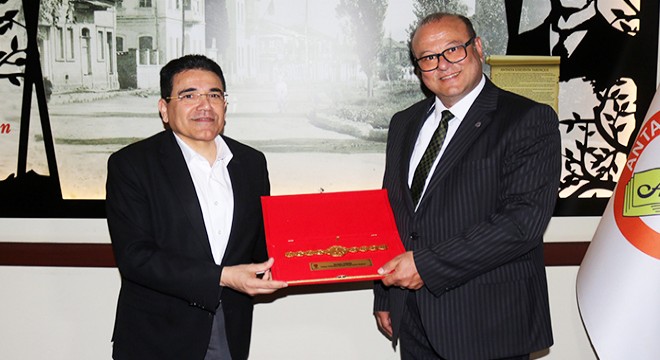 Başkan Türkiş, mezun olduğu okulu ziyaret etti