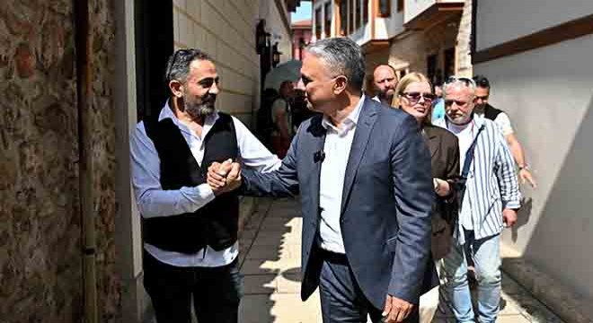 Başkan Uysal, Antalya Kaleiçi esnafıyla bir araya geldi