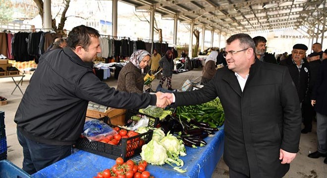 Bekir Kıvrım'a Dağbeli Pazarı'nda yoğun ilgi