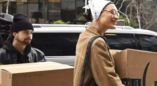 Bella Hadid'den depremzedelere yardım