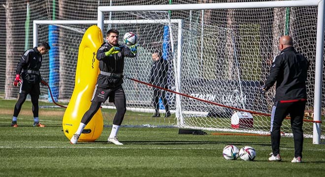 Beşiktaş'ta Rosier, Antalya'da takımla ilk kez çalıştı