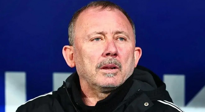 Beşiktaş'ta Sergen Yalçın görevi bıraktı