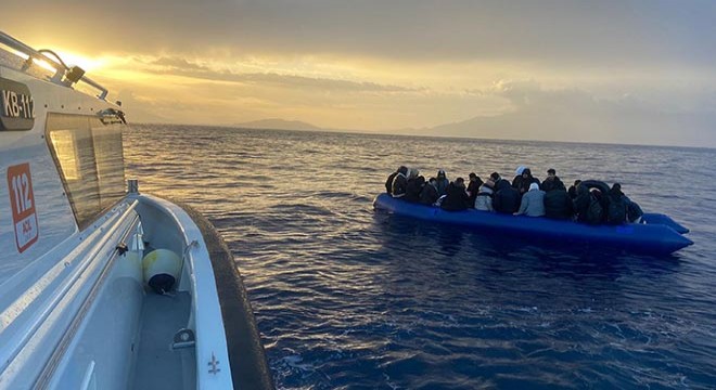Bodrum’da 3'ü çocuk 33 kaçak göçmen kurtarıldı
