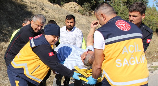 Bucak'ta doktor kazada yaralandı