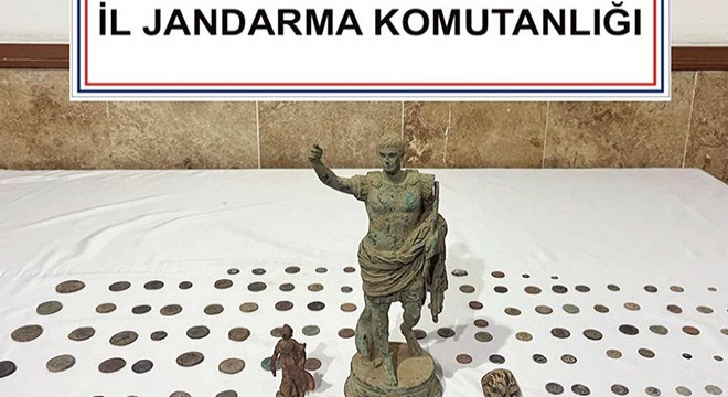 Bucak'ta jandarmadan tarihi eser operasyonları