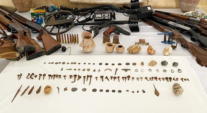 Bucak'ta jandarmadan tarihi eser operasyonu