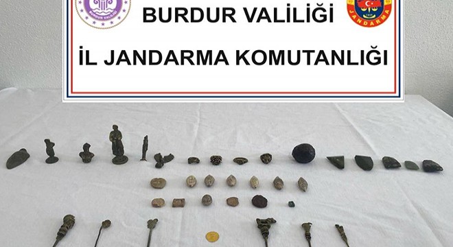 Bucak'ta jandarmadan tarihi eser operasyonu
