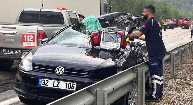 Bucak'ta kaza: 1 ölü, 6 yaralı