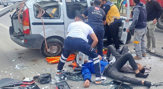 Bucak'ta kaza: 3 yaralı