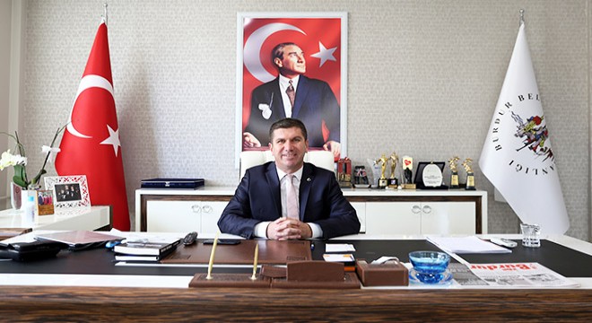 Burdur Belediye Başkanı Ercengiz, 3'üncü dönem için aday