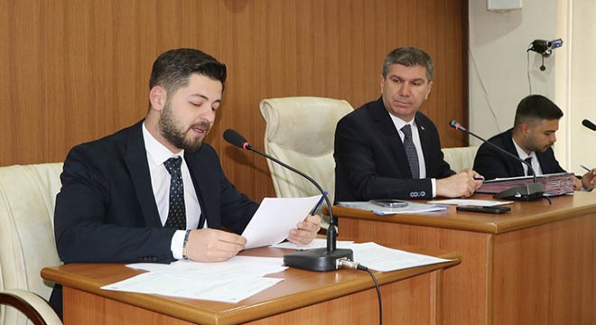 Burdur Belediyesi'nde seçim sonrası ilk meclis