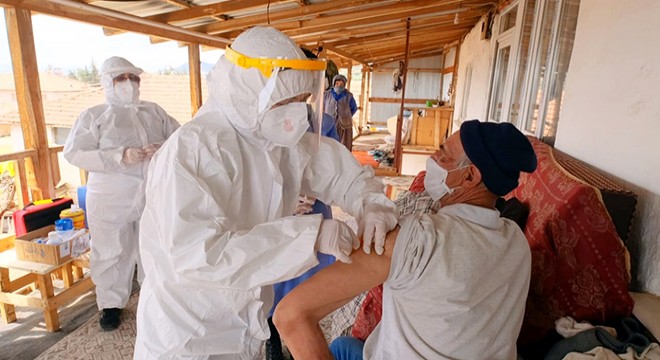 Burdur'da 112 bin 961 doz aşı uygulandı