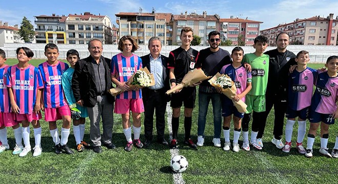 Burdur'da futbol sezonunun ilk düdüğü çaldı