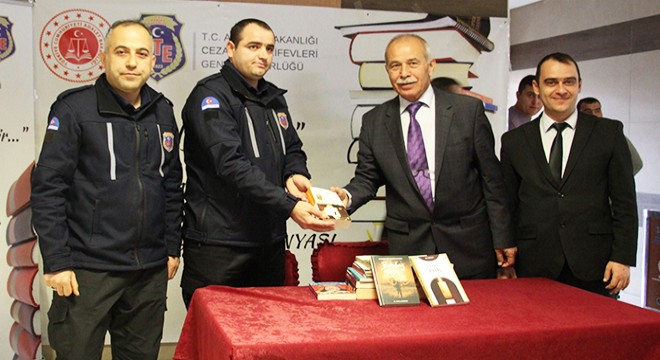 Burdur'da kitap bağış kampanyası