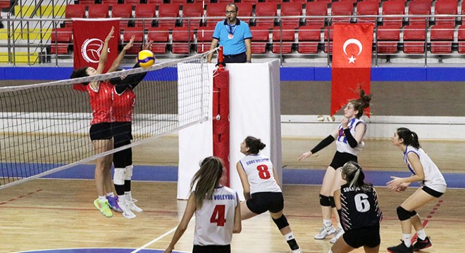 Burdur'da voleybol fırtınası