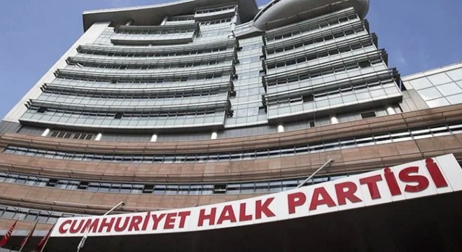 CHP'de sürpriz istifa