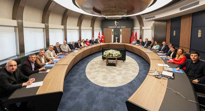 CHP'de tüm MYK üyeleri istifa etti