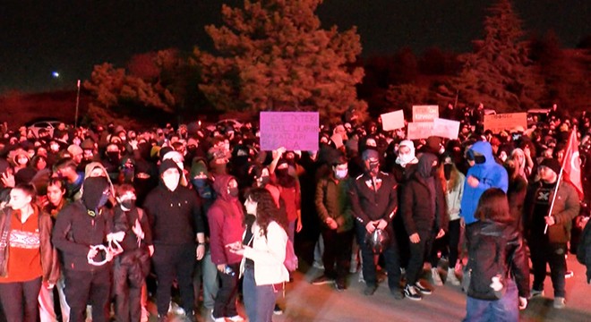 CHP'den RTÜK önünde 'yayın durdurma' protestosu