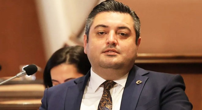 CHP'li meclis üyesi Burak Korkmaz gözaltına alındı
