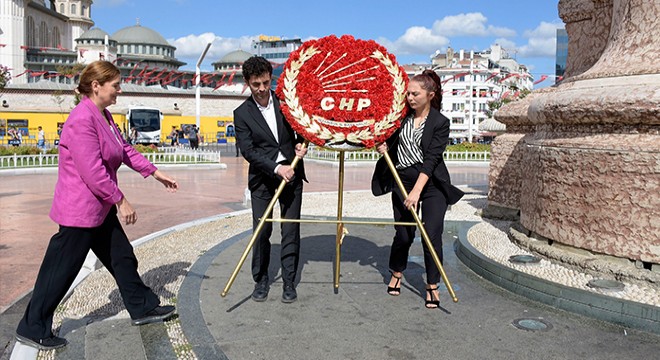 CHP'nin 100. kuruluş yıldönümü Taksim'de kutlandı