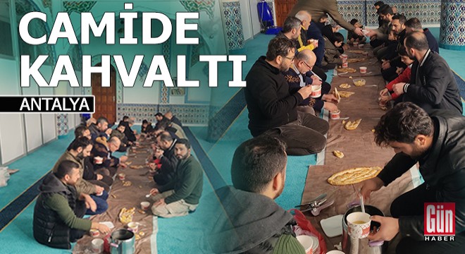 Camide kahvaltı sofrası