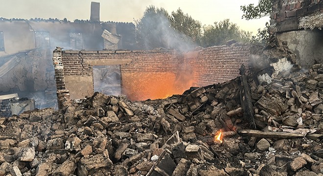 Çanakkale'deki orman yangını ikinci gününde