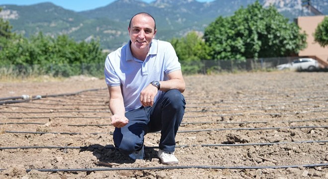 Çandır fasulyesinin ilk tohumunu Başkan Kotan attı