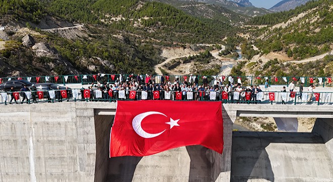 Çardak Barajı su tutmaya başladı