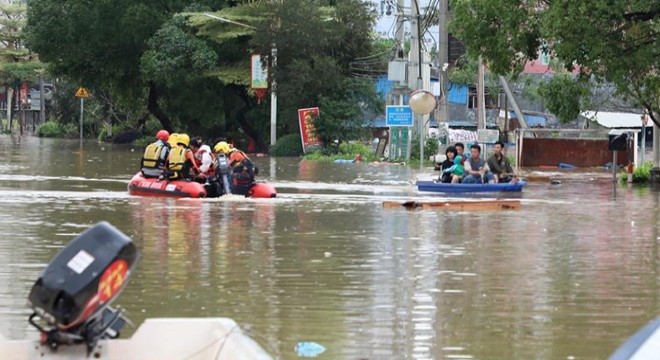 Çin’de sel: 24 nehir taştı