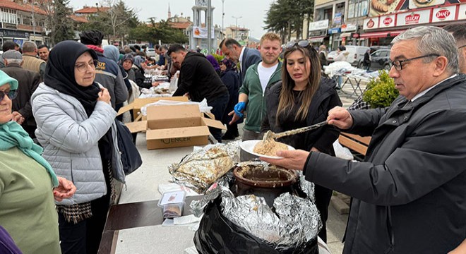 Çömlekler Gökçe bebek için doldu