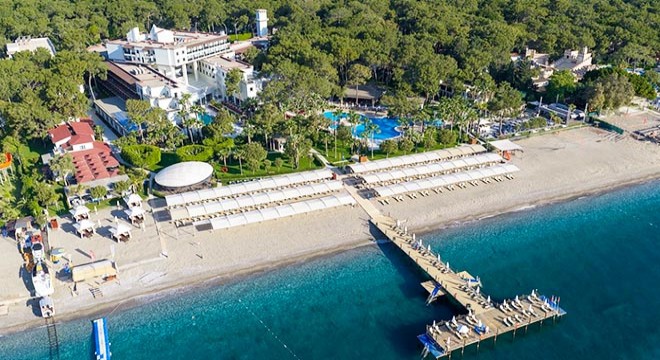 Coral'ın ödüllü oteli sezona yenilenerek girdi