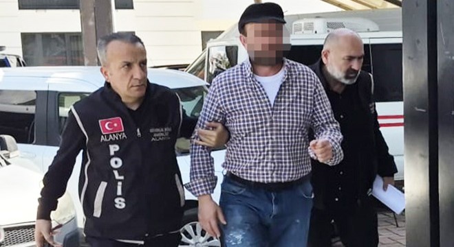 Cumhurbaşkanına hakaretten Antalya'da tutuklandı