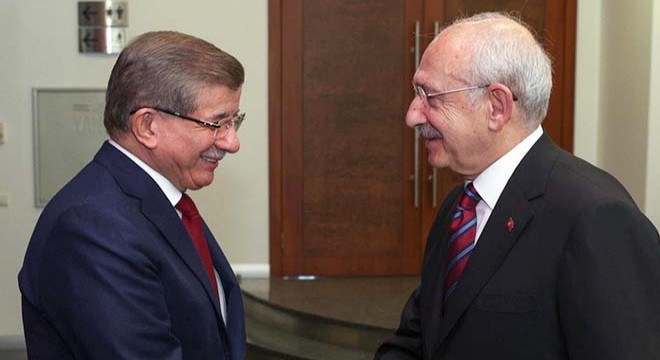 Davutoğlu'ndan Kılıçdaroğlu'nun adaylık kampanyasına bağış