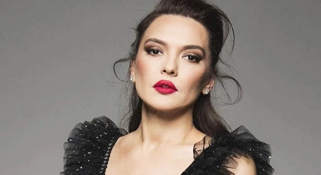 Demet Akalın'ın annesi kaza geçirdi