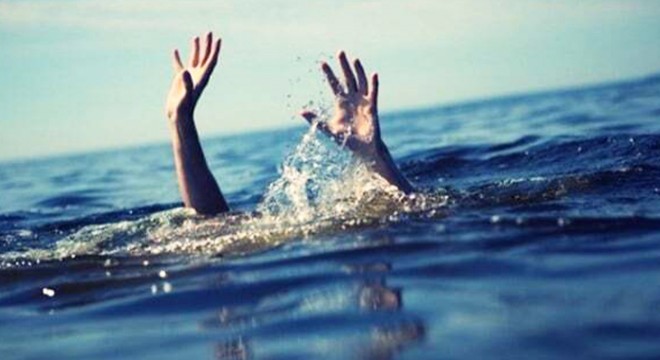Dengesini kaybederek düştüğü suda boğuldu