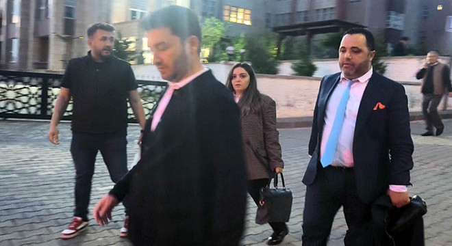 Deprem davasında 'şov' tartışması gerginliğe neden oldu