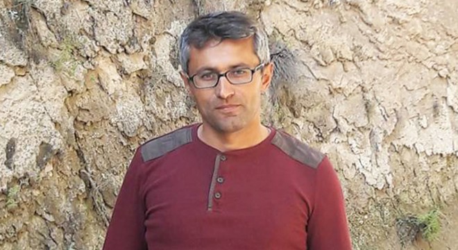 Devrilen traktörün sürücüsü öldü, eşi yaralandı