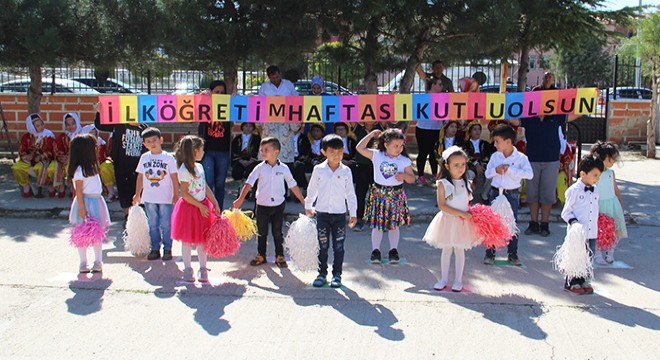 Dinar'da İlköğretim Haftası kutlandı